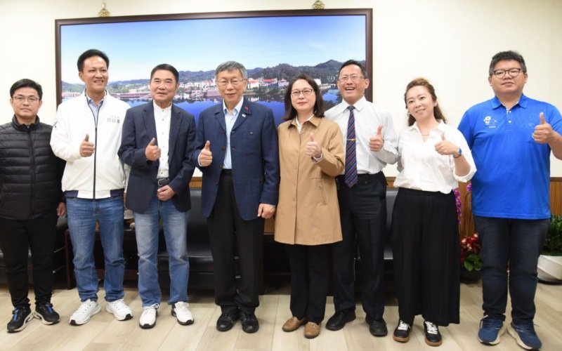 柯文哲率賴香伶拜會鍾東錦   　3月將出任苗栗副縣長受矚目