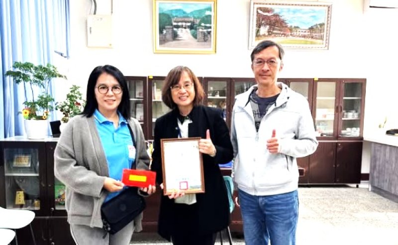 慈海贈溪洲國小校務基金  陳菁萍校長：充實競爭力