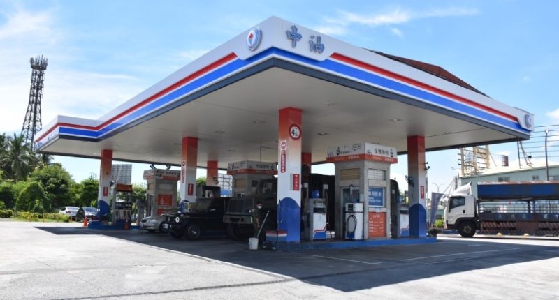 國際油價飆升　中油啟動平穩機制16日起汽柴油價格凍漲