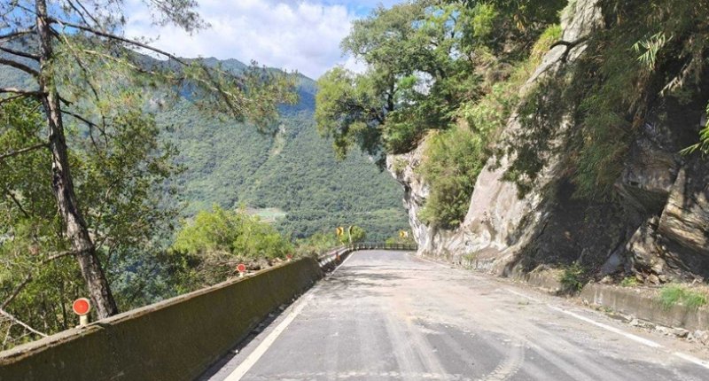 海端鄉利稻路段邊坡坍方已搶通  道路恢復通行