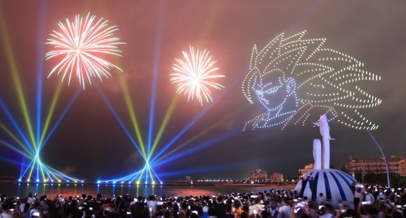 新光人壽13年攜手花火節！金智娟、南方二重唱經典開唱　《七龍珠Z》無人機與煙火陪伴民眾重溫青春