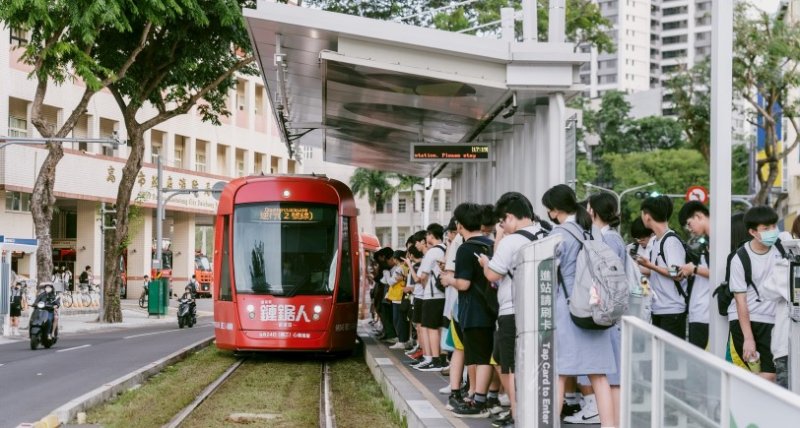 高雄輕軌上半年運量721萬人次 五大生活旅次占近九成 從觀光線蛻變城市生活主幹
