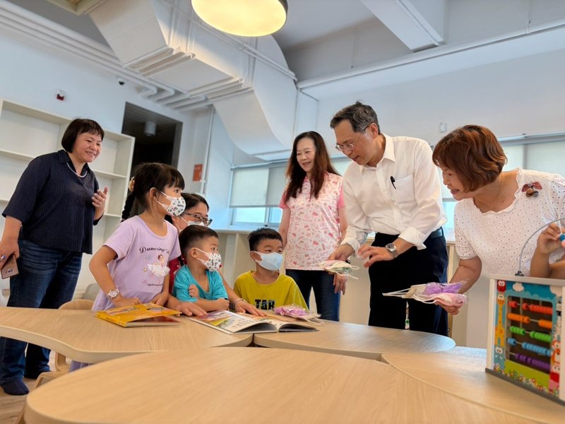 嘉義縣兒童及青少年家庭福利館陪伴兒少快樂成長
