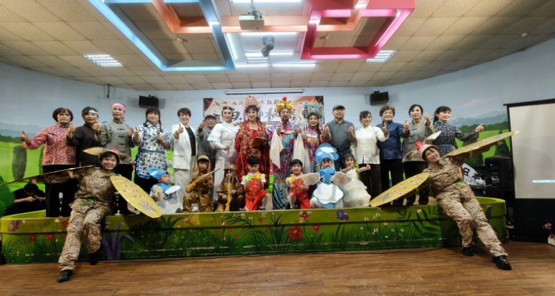 78歲阿公攜手5歲萌娃唱演歌仔戲！《白馬的秘密》9/2重現中庄傳奇