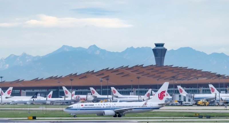 北京首都機場暑運客流旺 今年累計旅客量突破5000萬人次