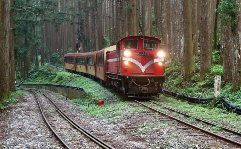 以當代美學重新詮釋百年鐵道文化 阿里山林鐵全線通車行銷成果  獲日本權威設計大獎「Good Design Award」肯定